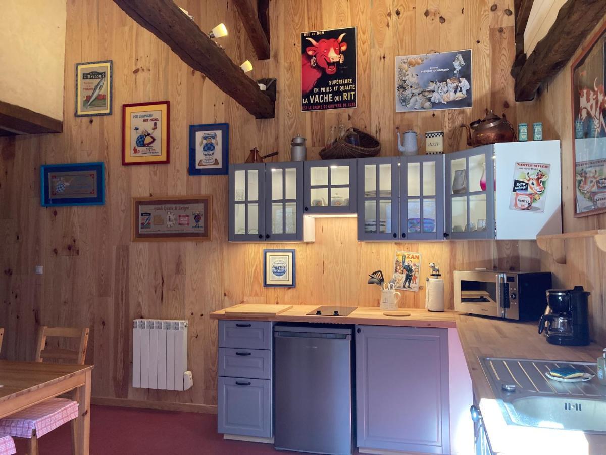 La Cour Secrete Apartment Dinan Bagian luar foto